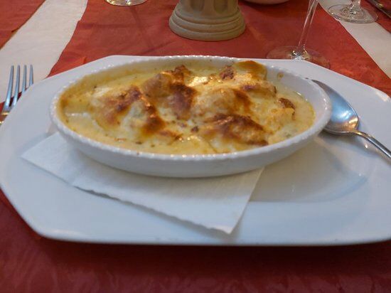 Akropolis Restaurant la Dolce Vita