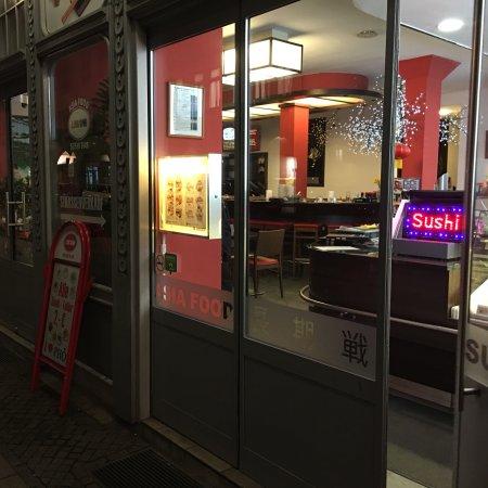 Asia Food & Sushi Bar