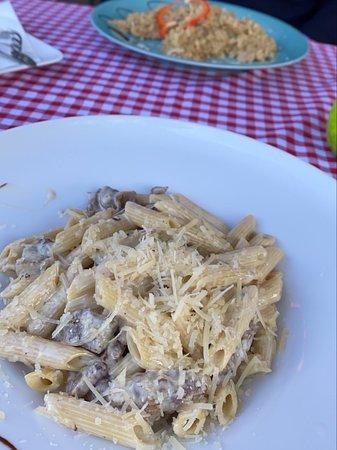 Mona Lisa Restaurant Pizzeria